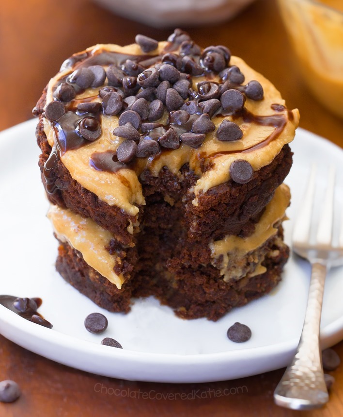 Cup Cake Recetas - ¡10 postres fáciles! 12 Pastel vegano de mantequilla de maní y chocolate