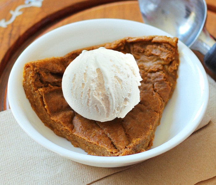 Pastel de calabaza sin corteza: ¡la mejor receta original! 9 Tarta de calabaza sin corteza con helado de vainilla