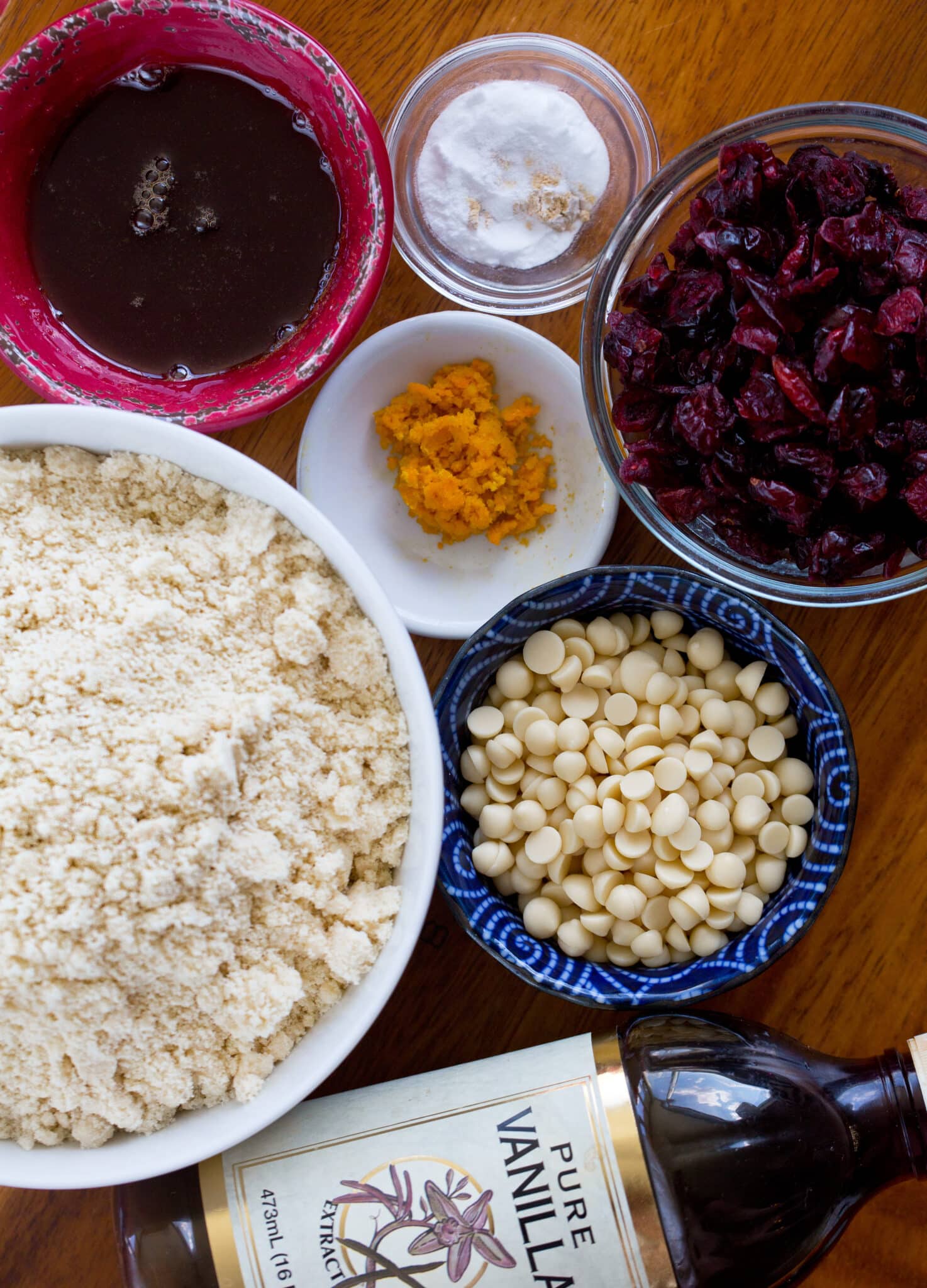 Barras veganas Cranberry Bliss - Katie en chocolate 6 Ingredientes para barra de arándanos en tazones