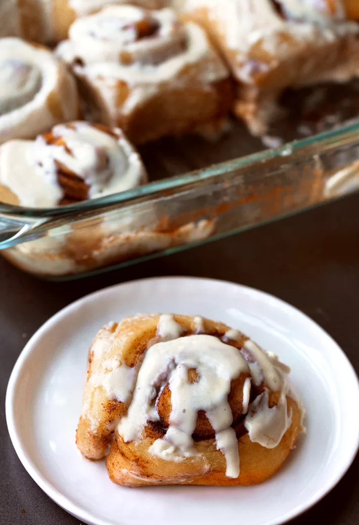 Receta rápida de bollos de canela. rollos de canela