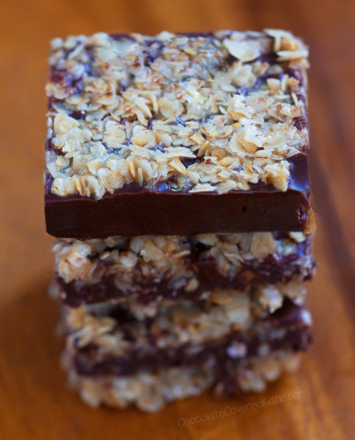 Receta de barras de chocolate con fudge de avena Receta de barras de chocolate con fudge de avena