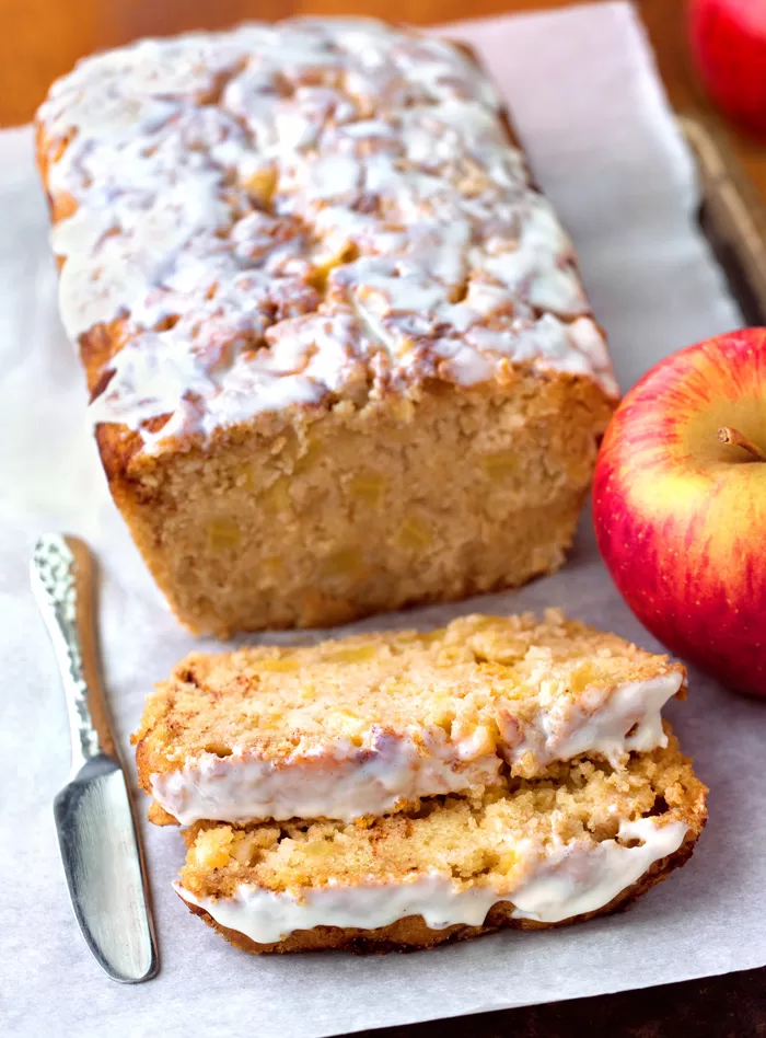 Receta de pan húmedo de canela y manzana Receta de pan húmedo de canela y manzana