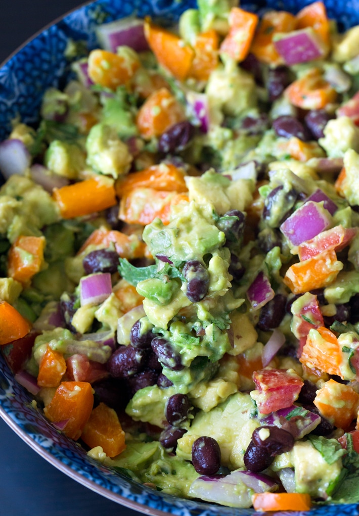 Receta de ensalada de aguacate y frijoles negros Receta de ensalada de aguacate y frijoles negros