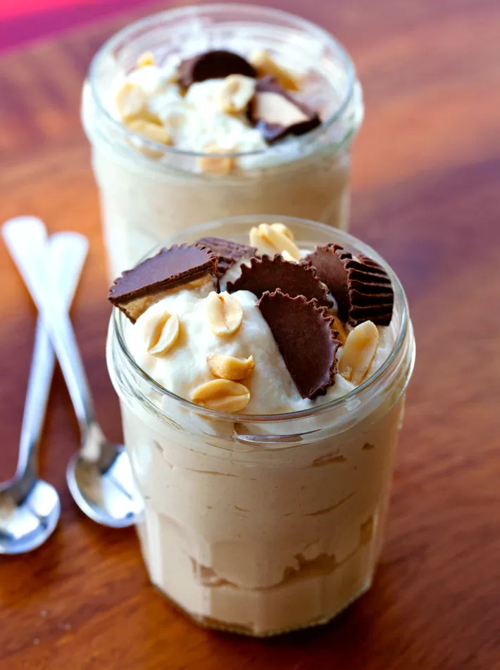 Mousse de leche de coco y mantequilla de maní de 3 ingredientes Mousse de leche de coco y mantequilla de maní de 3 ingredientes