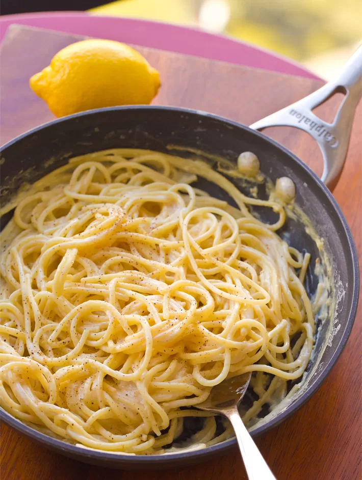 Pasta cremosa de limón y pimienta Pasta cremosa de limón y pimienta