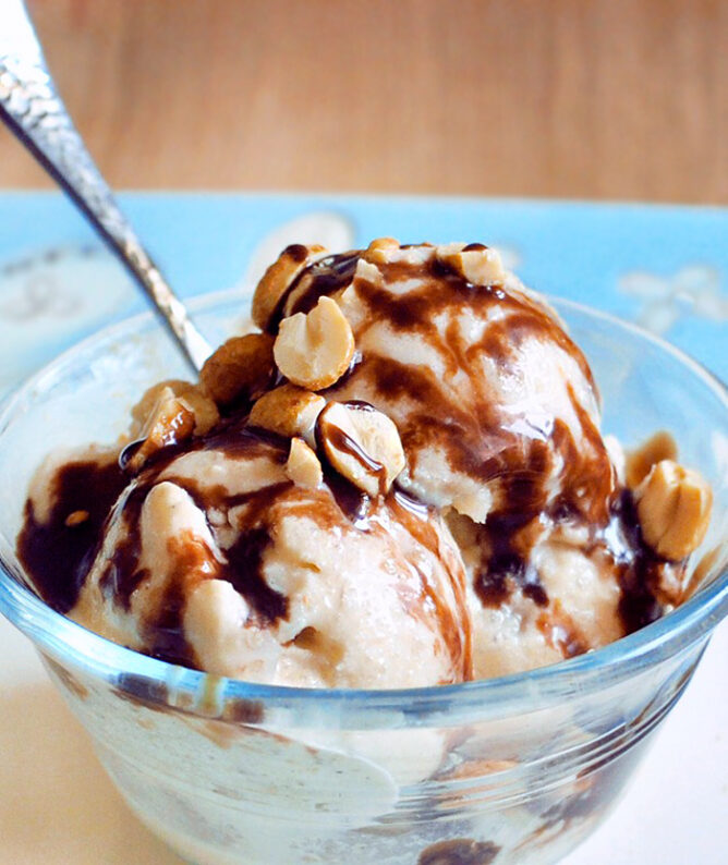 Receta de helado vegano: ¡más de 25 sabores diferentes! 9 Helado de mantequilla de maní bajo en calorías