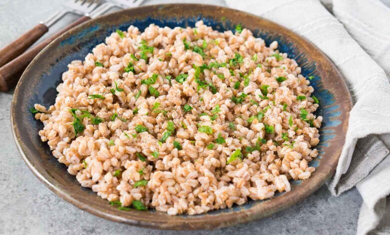 cooked farro on a plate