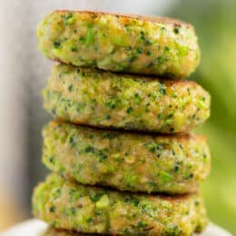 Bocaditos de brócoli con queso