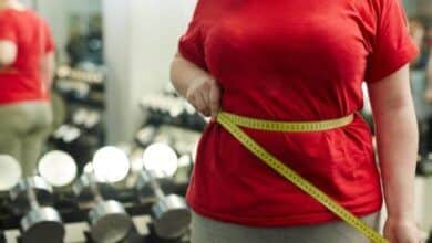 Higher waist circumference tied to heart attack risk among women