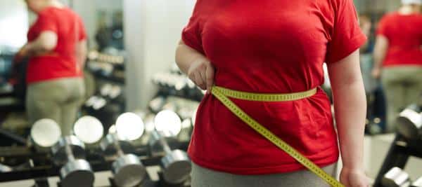 Higher waist circumference tied to heart attack risk among women