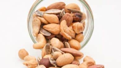 Eating nuts might help limit weight gain