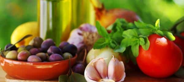 Mediterranean diet linked to better thinking skills in later life