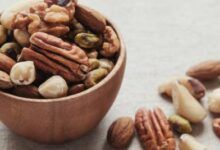More evidence eating nuts helps keep weight in check