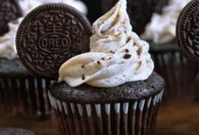 Oreo Cookie Cupcakes With Cookies And Cream Frosting
