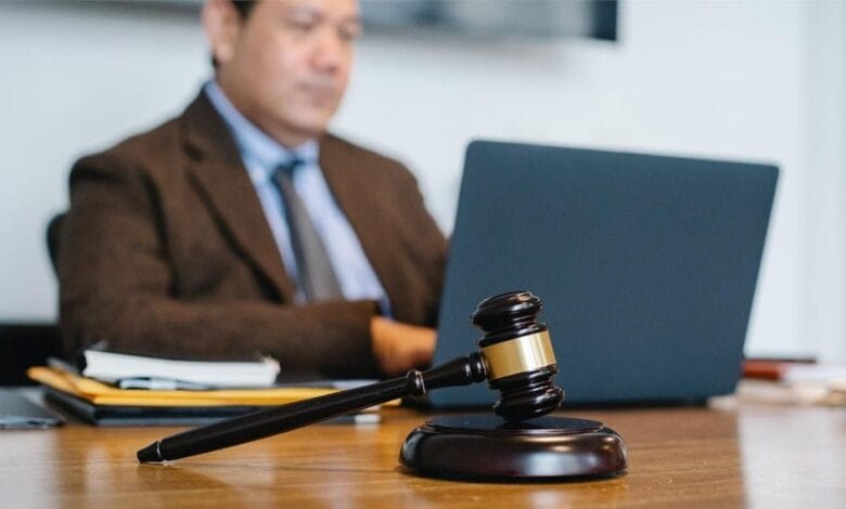 Estrés laboral y salud cuando acudir a un abogado laboralista