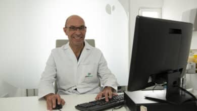 ¿Por qué el Dr. Juan Carlos Meneu Díaz considera esencial la HRM antes de operar el reflujo gastroesofágico?: opiniones recientes 2 Juan Carlos Meneu Díaz